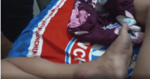 Ibu Pergi Kepasar Ayah Memaksaku Untuk Wiwik Sampai Muntah Dalam
